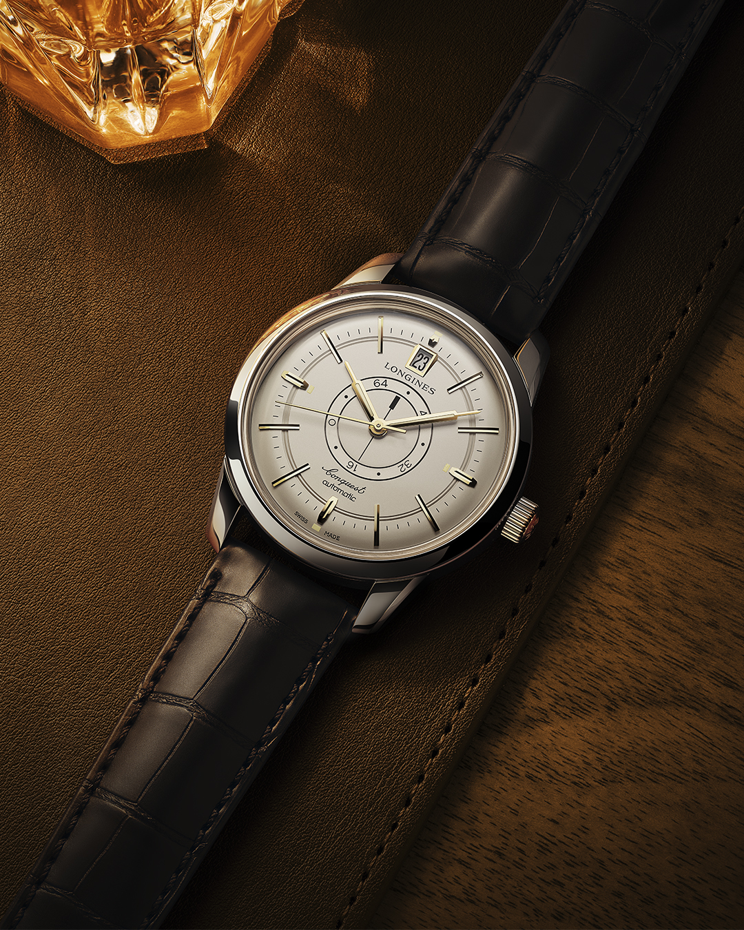 L1.648.4.78.2_LONGINES_CONQUEST-HERITAGE-CPR_STILLIFE-1_4.5_sRGB
